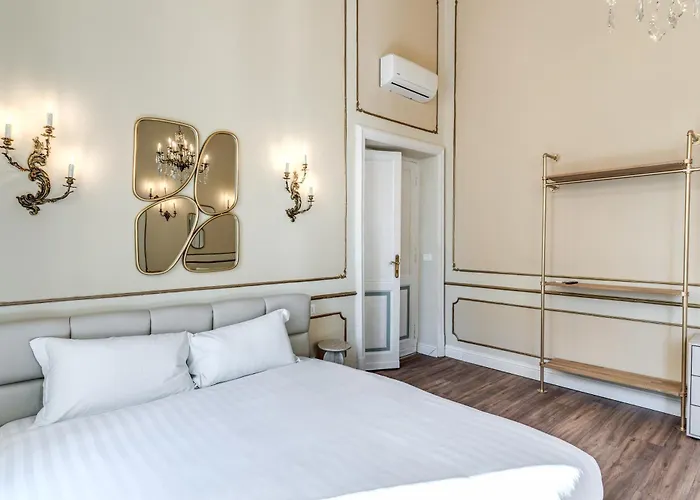 V E N E R E 4* Rome